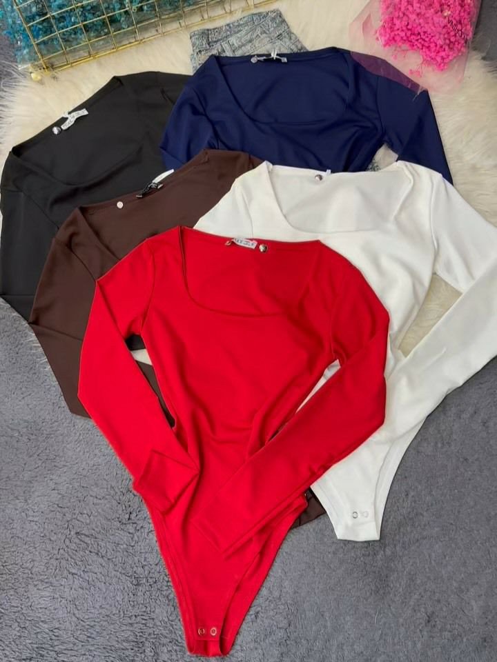 Débardeur / haut tricoté pour femme