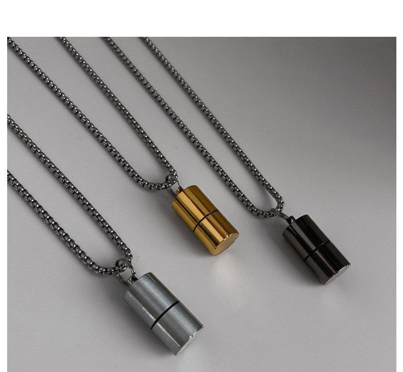 Douyin's même style plus léger titane acier collier hommes tendance hip-hop polyvalent pendentif niche conception simple chaîne