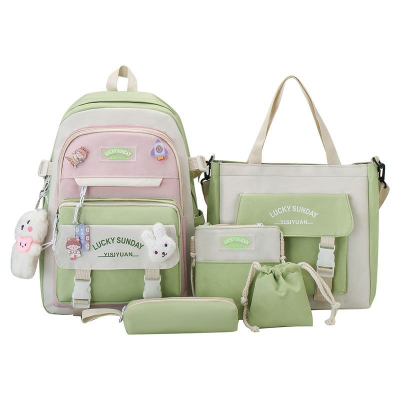 Ensemble de sacs d'école kawaii multi pièces style "Lucky Sunday" de couleur parme et blanc, comprenant un grand sac à dos, un sac cabas assorti, une trousse et des pochettes de rangement.